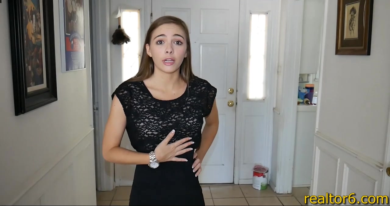 Agente inmobiliario ofreció dinero por follar durante la visita a la casa