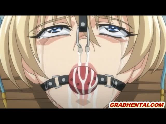 Bondage hentai con náuseas es follada en grupo por monstruos negros