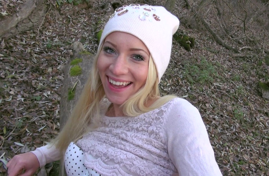 Real amateur puta follada en el parque público