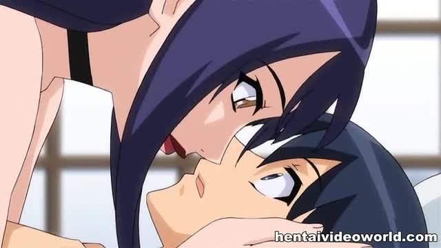 Sucia criada anime monta una polla dura