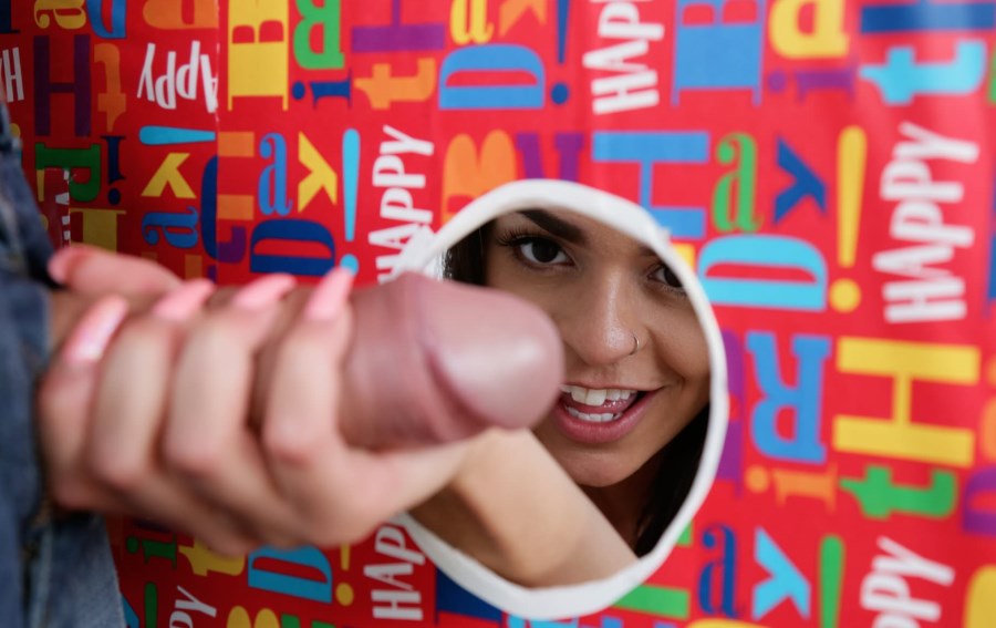 Surprise gloryhole bj and ass fingering